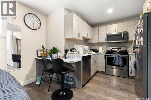 1157 Poley Street, Regina, SK - Indoor Photo Showing Kitchen With Stainless Steel Kitchen