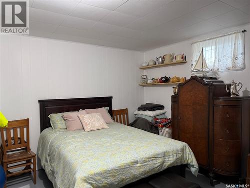 704 1St Avenue, Loon Lake, SK - Indoor Photo Showing Bedroom