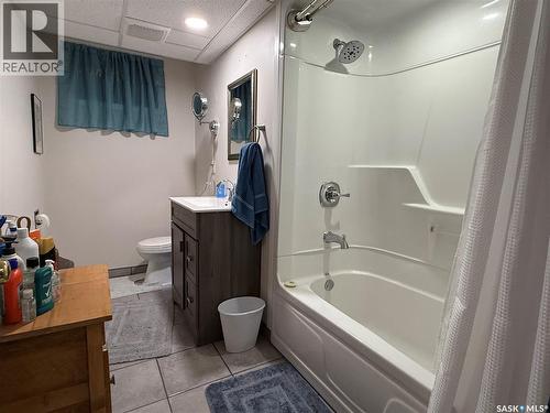 704 1St Avenue, Loon Lake, SK - Indoor Photo Showing Bathroom
