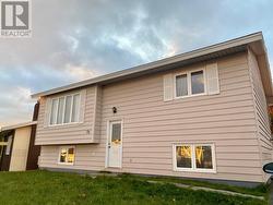 70 Elizabeth Drive  Paradise, NL A1L 1E5
