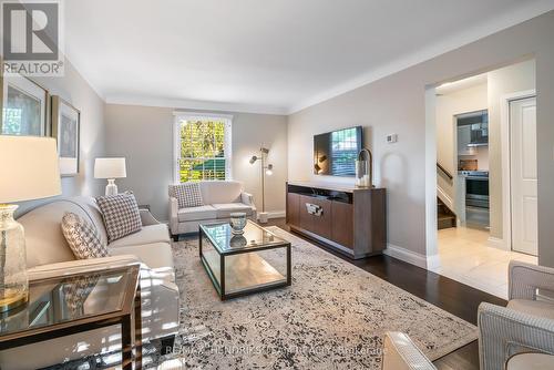 4 Upper Canada Drive, St. Catharines (Lakeshore), ON - Indoor Photo Showing Living Room