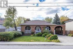 142 NORRIE AVENUE  Hamilton, ON L9A 2E6