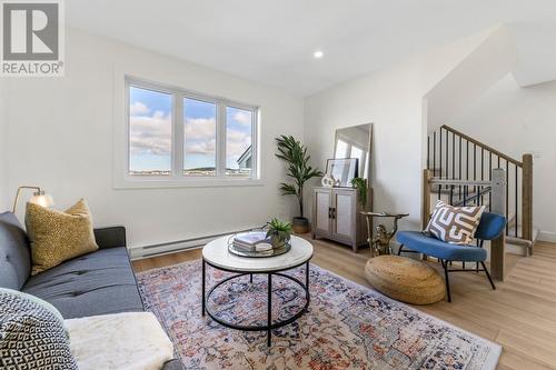 60 Trenton Drive, Paradise, NL - Indoor Photo Showing Living Room
