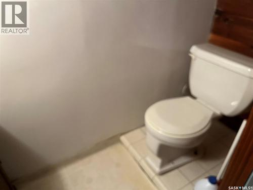 1931 Reynolds Street, Regina, SK - Indoor Photo Showing Bathroom