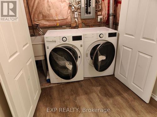 5919 Tampico Way, Mississauga, ON - Indoor Photo Showing Laundry Room