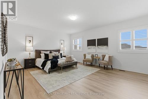 61 Cattail Crescent, Hamilton, ON - Indoor Photo Showing Bedroom