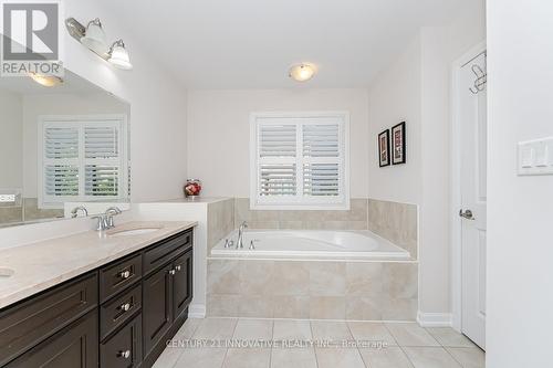 3213 Preserve Drive, Oakville, ON - Indoor Photo Showing Bathroom