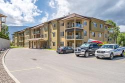 105A-921 Spillway Road  Oliver, BC V0H 1T8