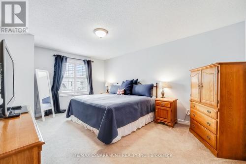 4005 Alexan Crescent, Burlington, ON - Indoor Photo Showing Bedroom