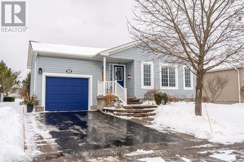 136 GLENARIFF DRIVE  Hamilton, ON L8B 1A5
