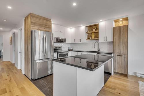 Cuisine - 1422  - 202 Rue Esther-Blondin, Québec (Sainte-Foy/Sillery/Cap-Rouge), QC - Indoor Photo Showing Kitchen With Upgraded Kitchen