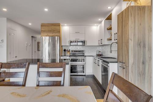 Salle à manger - 1422  - 202 Rue Esther-Blondin, Québec (Sainte-Foy/Sillery/Cap-Rouge), QC - Indoor Photo Showing Kitchen With Upgraded Kitchen