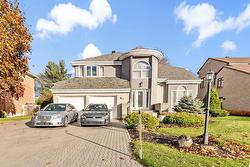 1101 Rue des Escoumins  Terrebonne (Lachenaie), QC J6W 5H2