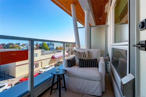 305-9818 Fourth St, Sidney, BC - Outdoor With Body Of Water With Exterior