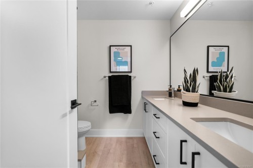 606-1371 Goldstream Ave, Langford, BC - Indoor Photo Showing Bathroom