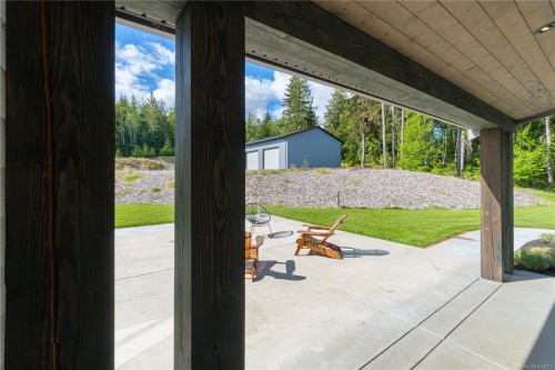 1227 Burbank Rd, Qualicum Beach, BC 