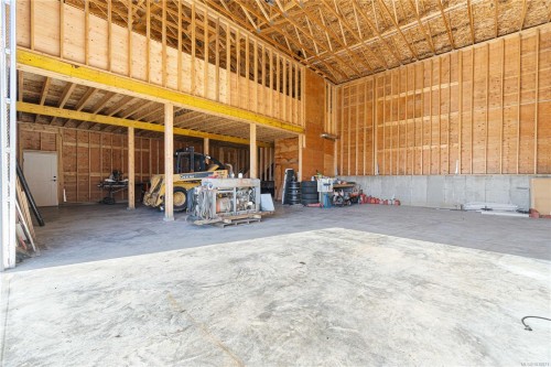 1227 Burbank Rd, Qualicum Beach, BC 