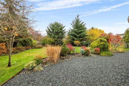 642 Forsyth Ave, Parksville, BC 