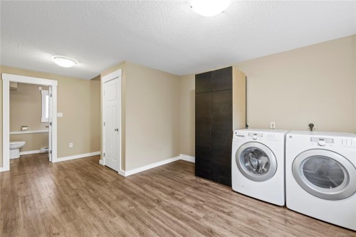 642 Forsyth Ave, Parksville, BC 