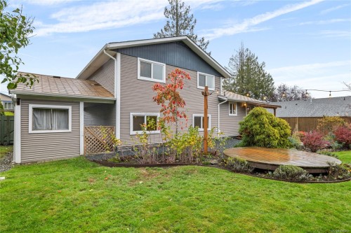 642 Forsyth Ave, Parksville, BC 