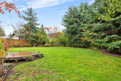 642 Forsyth Ave, Parksville, BC 