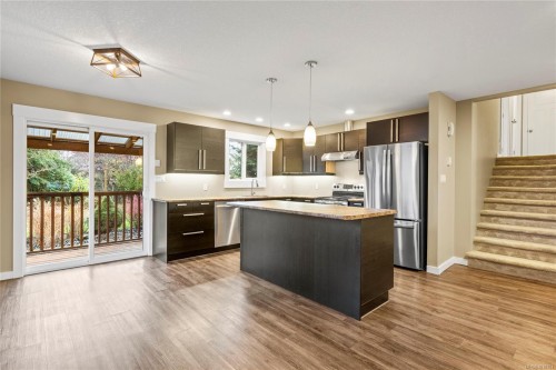 642 Forsyth Ave, Parksville, BC 