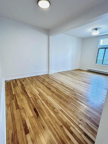 Chambre à coucher - 4081 Boul. Lasalle, Montréal (Verdun/Île-Des-Soeurs), QC - Indoor Photo Showing Other Room