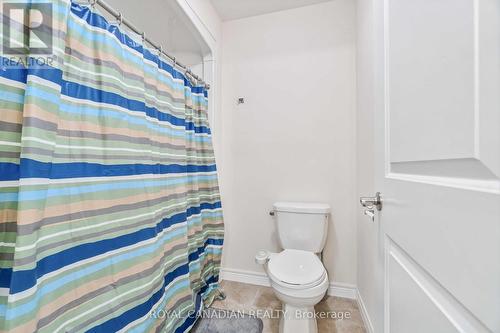92 Bethune Avenue, Hamilton, ON - Indoor Photo Showing Bathroom