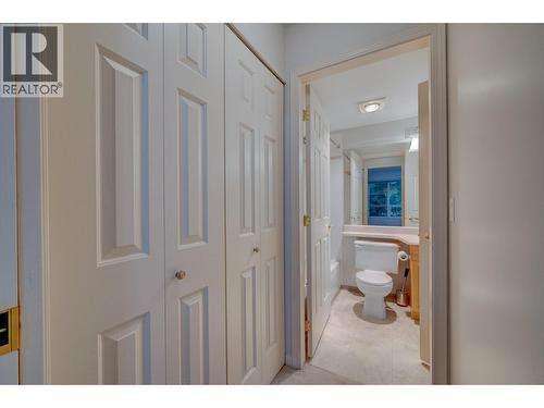 860 Nicolani Drive Unit# 204, Kamloops, BC - Indoor Photo Showing Bathroom