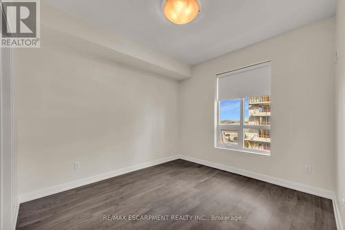 520 - 2486 Old Bronte Road, Oakville, ON - Indoor Photo Showing Other Room