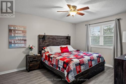 21 Birch Crescent, Kawartha Lakes (Bobcaygeon), ON - Indoor Photo Showing Bedroom