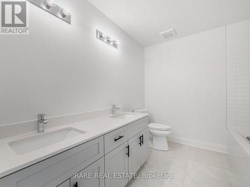 3297 Homestead Drive, Hamilton, ON - Indoor Photo Showing Bathroom