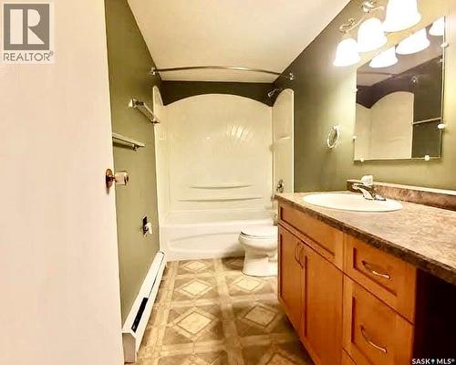 12 47 Centennial Street, Regina, SK - Indoor Photo Showing Bathroom