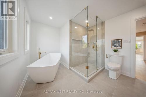 4 Snowcrest Crescent, Markham, ON - Indoor Photo Showing Bathroom