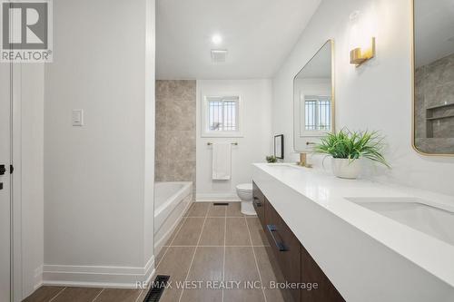 4 Snowcrest Crescent, Markham, ON - Indoor Photo Showing Bathroom