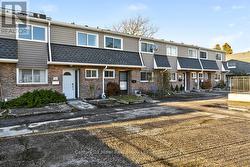 69 - 2050 UPPER MIDDLE ROAD  Burlington (Brant Hills), ON L7P 3R9