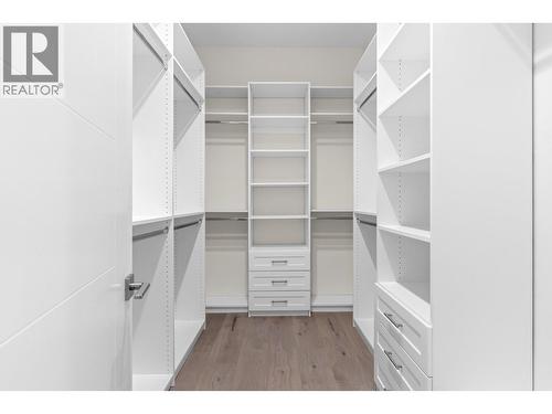 4630 Raymer Road, Kelowna, BC - Indoor With Storage