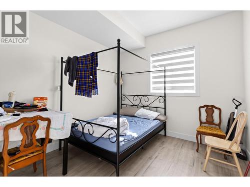 4630 Raymer Road, Kelowna, BC - Indoor Photo Showing Bedroom