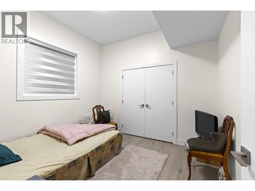 4630 Raymer Road, Kelowna, BC - Indoor Photo Showing Bedroom