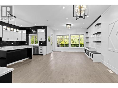 4630 Raymer Road, Kelowna, BC - Indoor