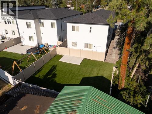 4630 Raymer Road, Kelowna, BC - Outdoor