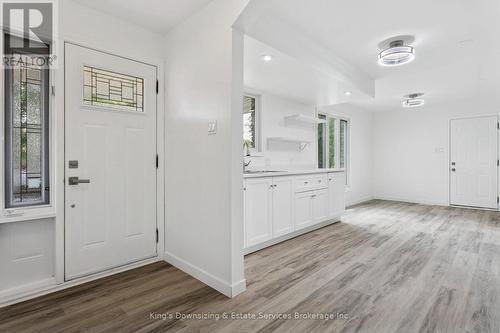 Interior Entrance Overlooking Kitchen - 142 Lynbrook Drive, Hamilton, ON - Indoor Photo Showing Other Room