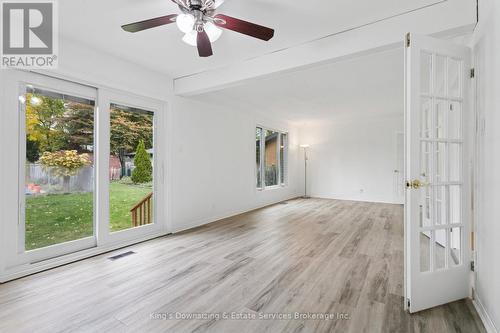 DR & LR Unstaged - 142 Lynbrook Drive, Hamilton, ON - Indoor Photo Showing Other Room