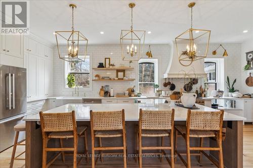 123 Main Street W, Grimsby, ON - Indoor Photo Showing Dining Room