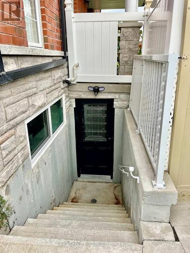 Bsmt - 5 King William Crescent, Richmond Hill, ON - Outdoor With Exterior