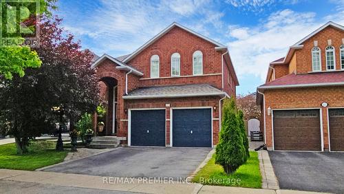 215 DRUMMOND DRIVE  Vaughan, ON L6A 3C1