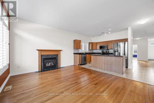 192 Felicity Crescent, Ottawa, ON - Indoor With Fireplace
