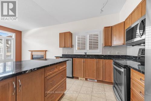 192 Felicity Crescent, Ottawa, ON - Indoor Photo Showing Kitchen