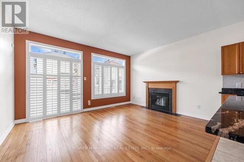192 Felicity Crescent, Ottawa, ON - Indoor Photo Showing Living Room With Fireplace