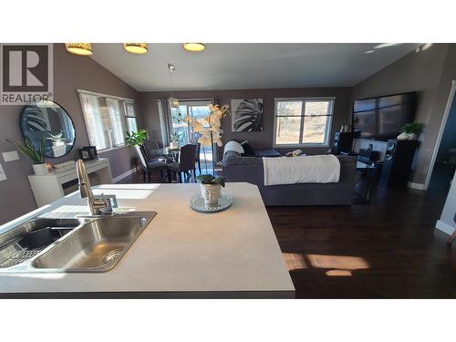 2670 Glenmore Rd Road, Kelowna, BC 